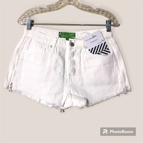 Sandrine Rose by Free People raw  hem denim Short Sizes 26 - Picture 1 of 6
